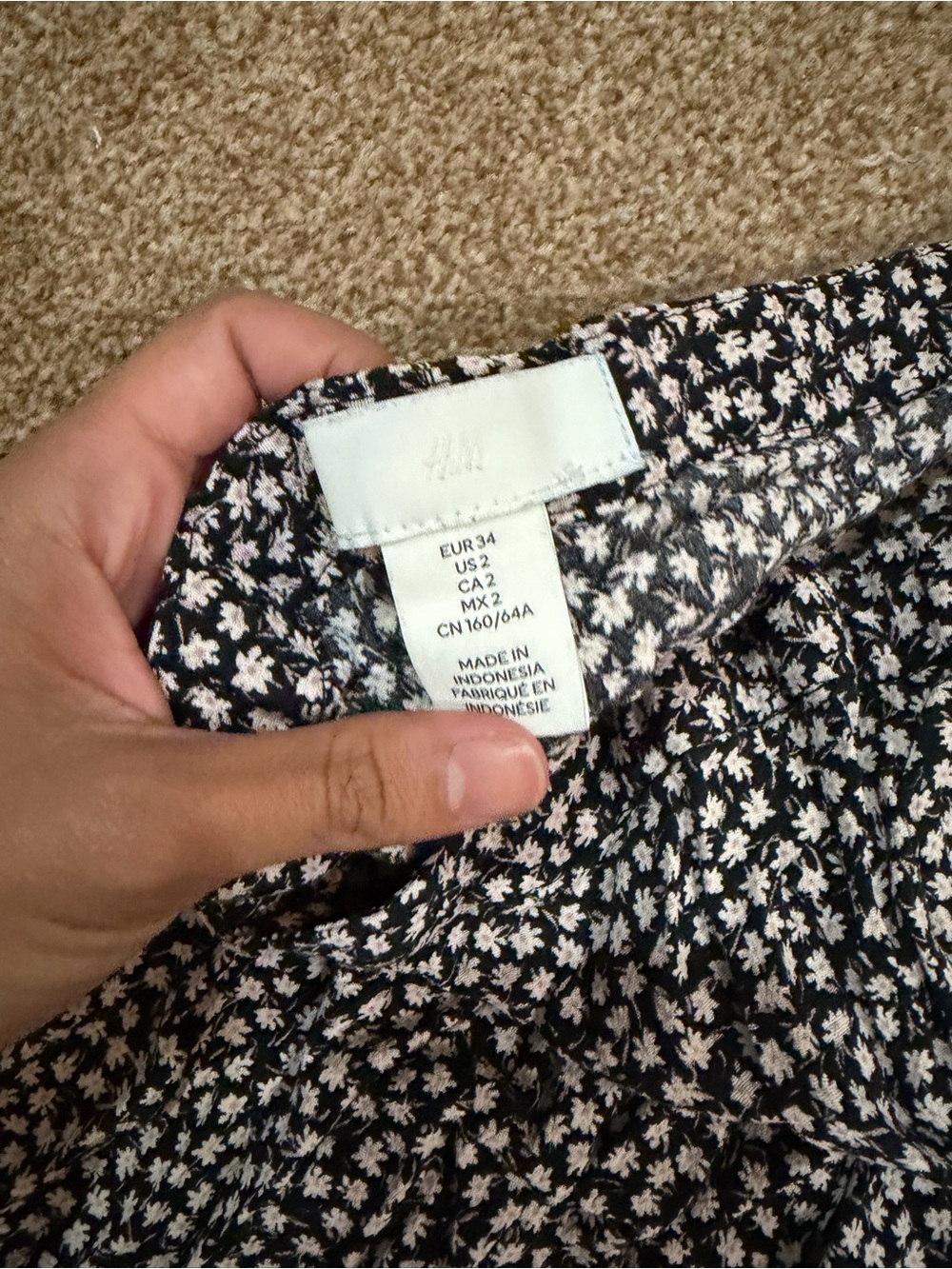 H&M Black and White Leopard-Pattern Maxi Skirt - Picture 2 of 3